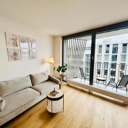 New Building New At Andel Metro Station Appartement *