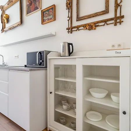 Apartment J3