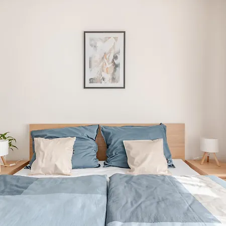 Appartement Charm Deco Near Old Town, All-friendly