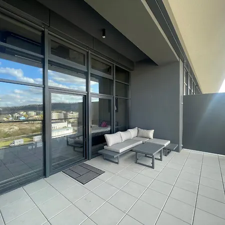 Luxe With Pool, Sauna, Jacuzzi, Gym, Balcony