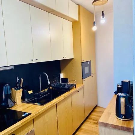 Light & Wood Design - 89 M2 In Apartman Prága