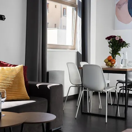 Apartment Near Center Family Loft-apartments