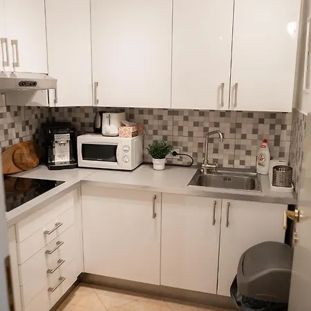 Apartment 3bdr Penthouse With Terrace&ac *