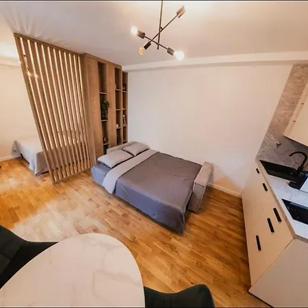 Stylish In The Center Apartment