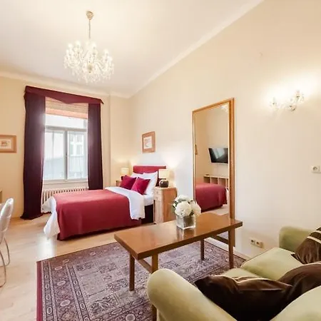Wenceslas Square Romantic Apartment Prague