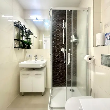 شقة Modern 1 Retreat With Stunning Museum Views *