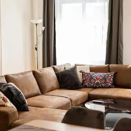 Luxury In Vaclavske Namesti شقة