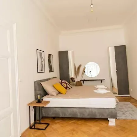 Luxury In Vaclavske Namesti شقة *