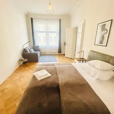 شقة Luxury In Vaclavske Namesti براغ