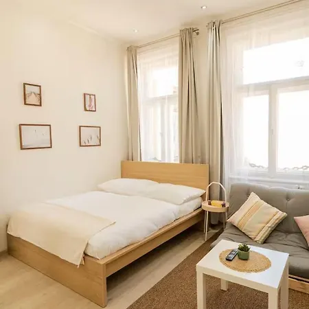 Luxury In Vaclavske Namesti شقة براغ