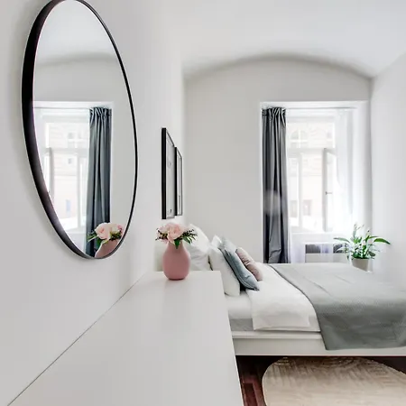 Chic And Modern Apartment Prague
