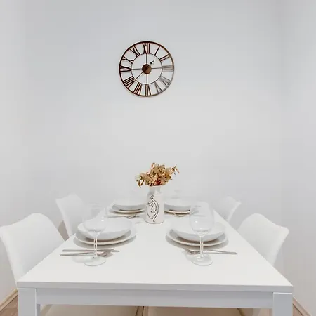 Chic And Modern Apartment Prague