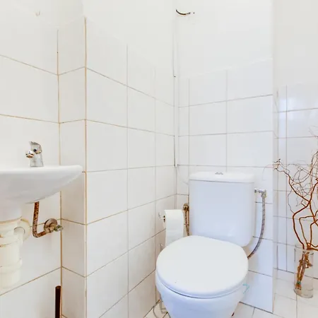 Chic And Modern Apartment Prague