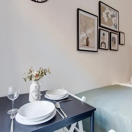 Apartment Chic And Modern Prague