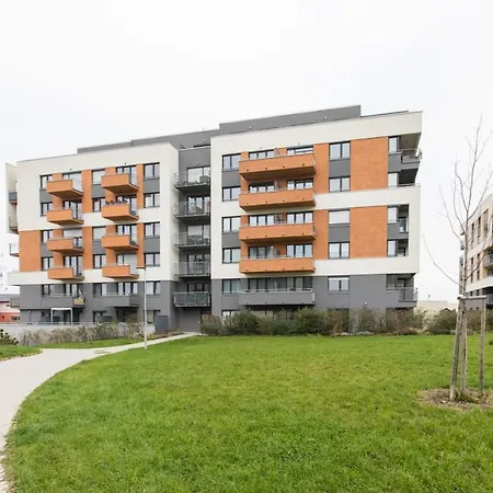 Brand-new, Equipped Near The Metro Prague