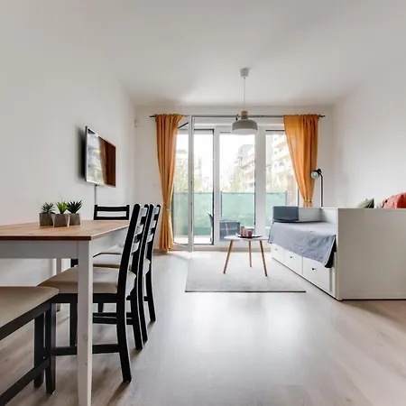 Brand-new, Equipped Near The Metro