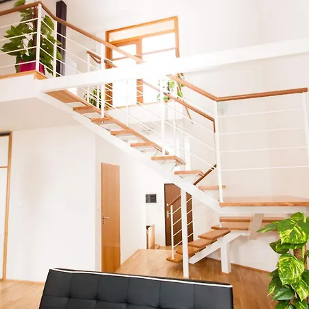 Kozi Loft Old Town *
