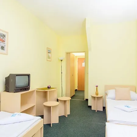 Brilliant Hotel 3*