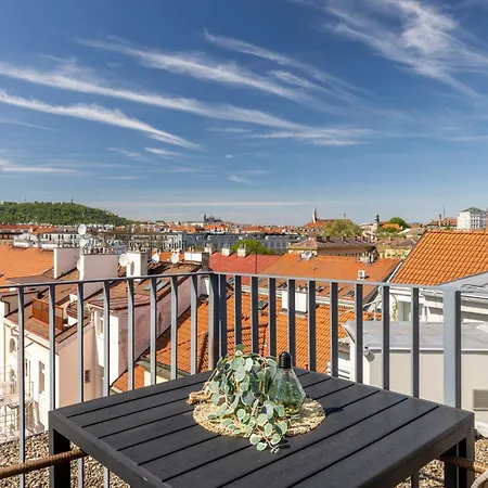 דירה Peaceful & Cozy Living In Vysehrad With A Balcony פראג
