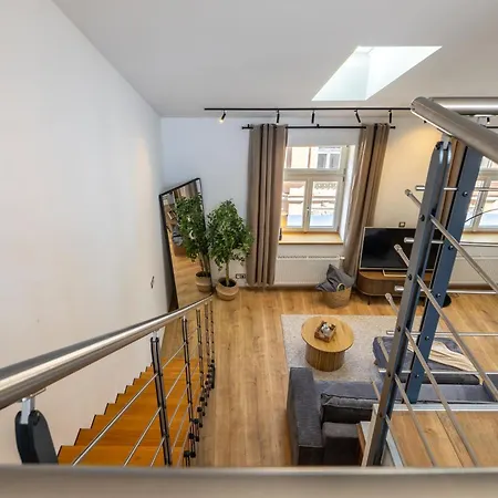 דירה Peaceful & Cozy Living In Vysehrad With A Balcony *