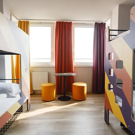 A&o Rhea Hostel *