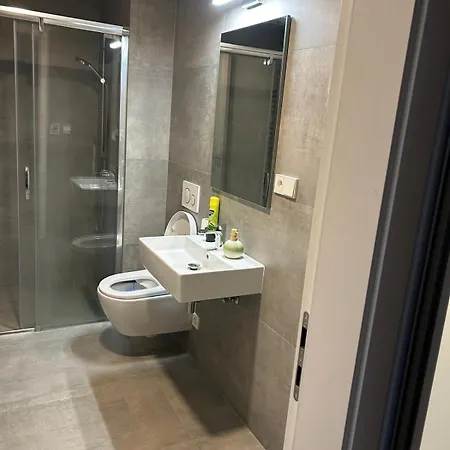 Apartment Kobrova With Free Parking Prague
