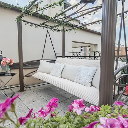 Vila Villa With Hot-Tub, Terrace And Garden, Wenceslass Square Praha
