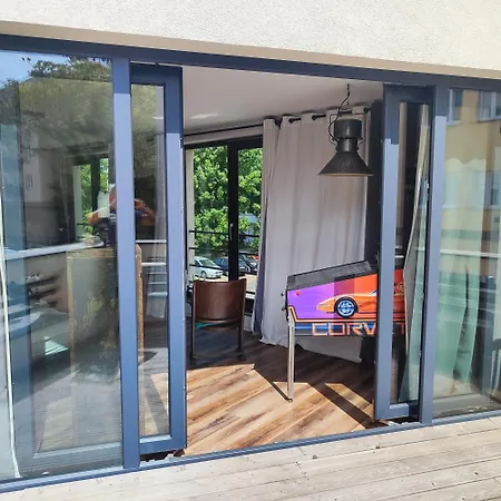 Big Windows Appartement Praag