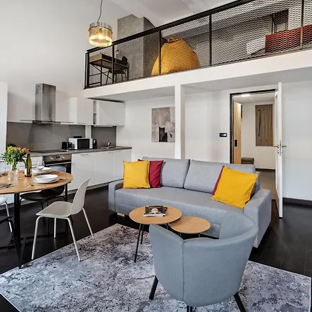 Near Center Family Loft-apartments Apartment