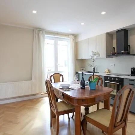 Charles Bridge Unique Maisonette Apartment *