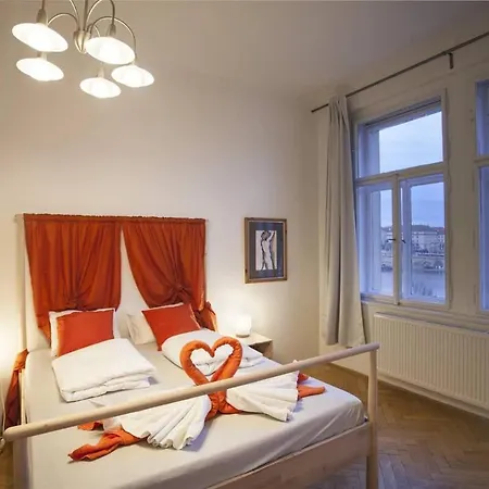 Stunning Riverview Appartamento Praga