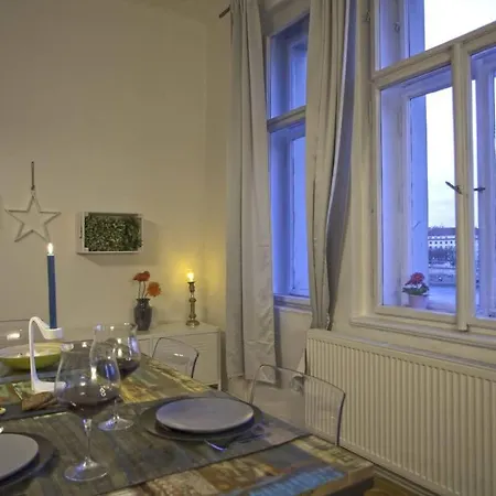 Appartamento Stunning Riverview Praga