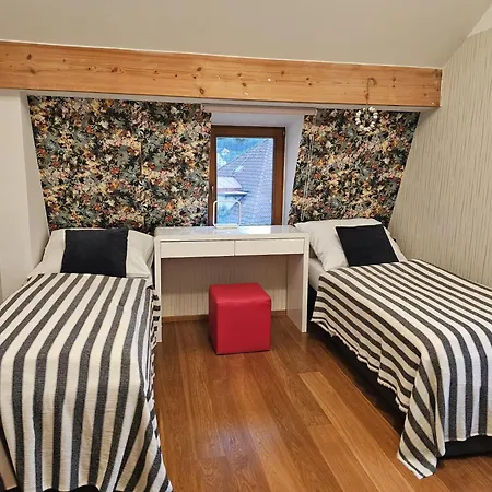 - Wellness, Pool, Jacuzzi, Sauna, Garden, Terraces * Prague