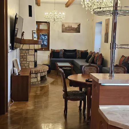 Villa - Wellness, Pool, Jacuzzi, Sauna, Garden, Terraces *