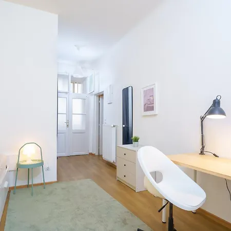 Sokol House New Town Accommodatie bij particulieren