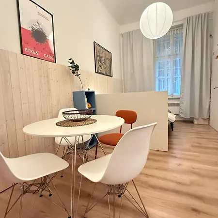 Travelkey Riegrovysady * Prag