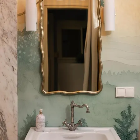 Airstay : Deluxe Old Town Appartement *