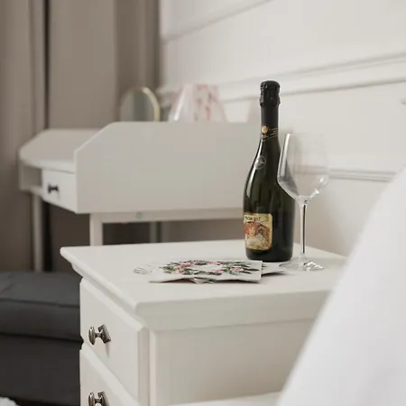 Airstay : Deluxe Old Town *