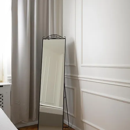 Airstay : Deluxe Old Town Appartement Prague