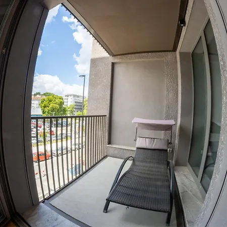 New Apartment, Close Center, Free Parking Apartment