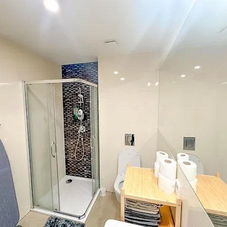 Appartamento Elegant Near Main Station & Wenceslas Sq Praga