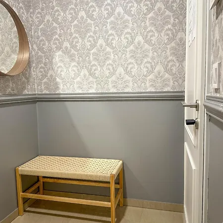 Elegant Near Main Station & Wenceslas Sq *