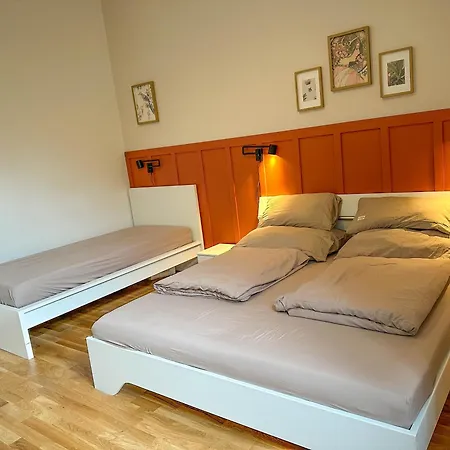 Elegant Near Main Station & Wenceslas Sq Appartamento *