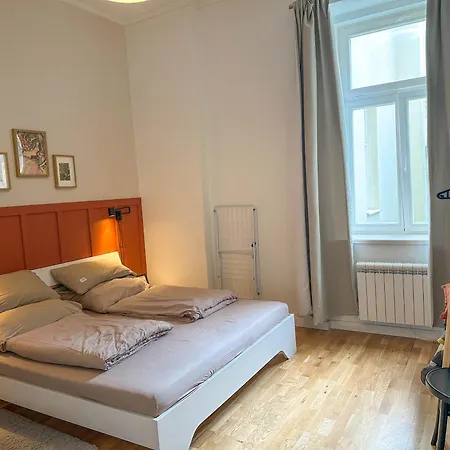 Appartamento Elegant Near Main Station & Wenceslas Sq *