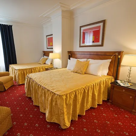 Szálloda Bologna 4*