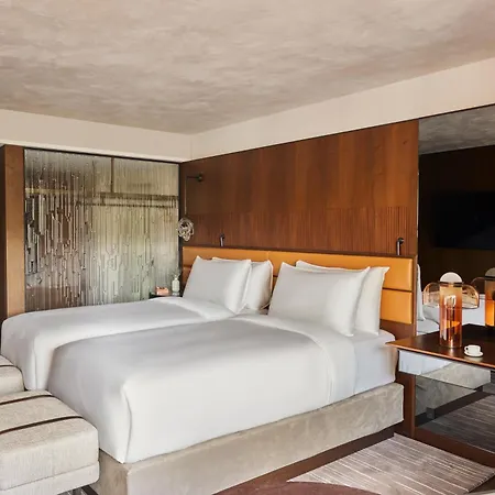 Fairmont Golden 5* Praga