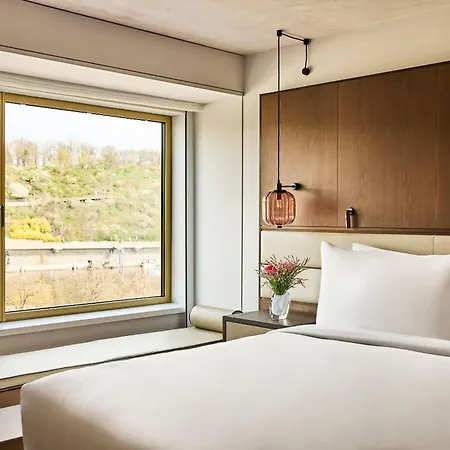 Hotell Fairmont Golden 5*