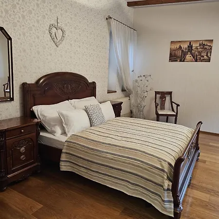 - Wellness, Pool, Jacuzzi, Sauna, Garden, Terraces * Prague