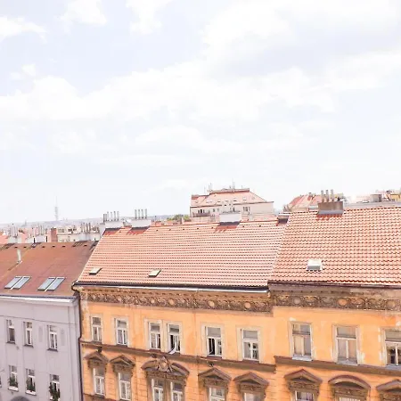 Famous C1 * Praha