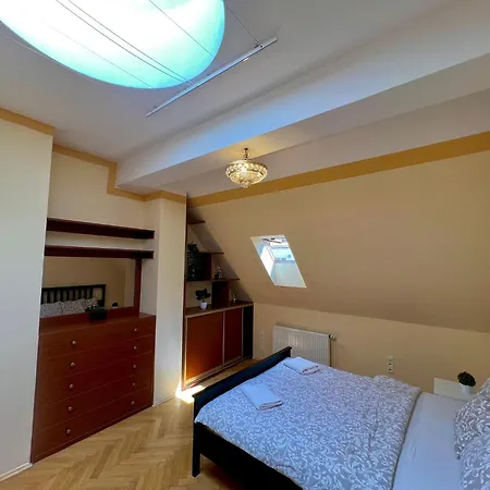 Comfortable 3 Bedroom In The Heart Of Apartman *